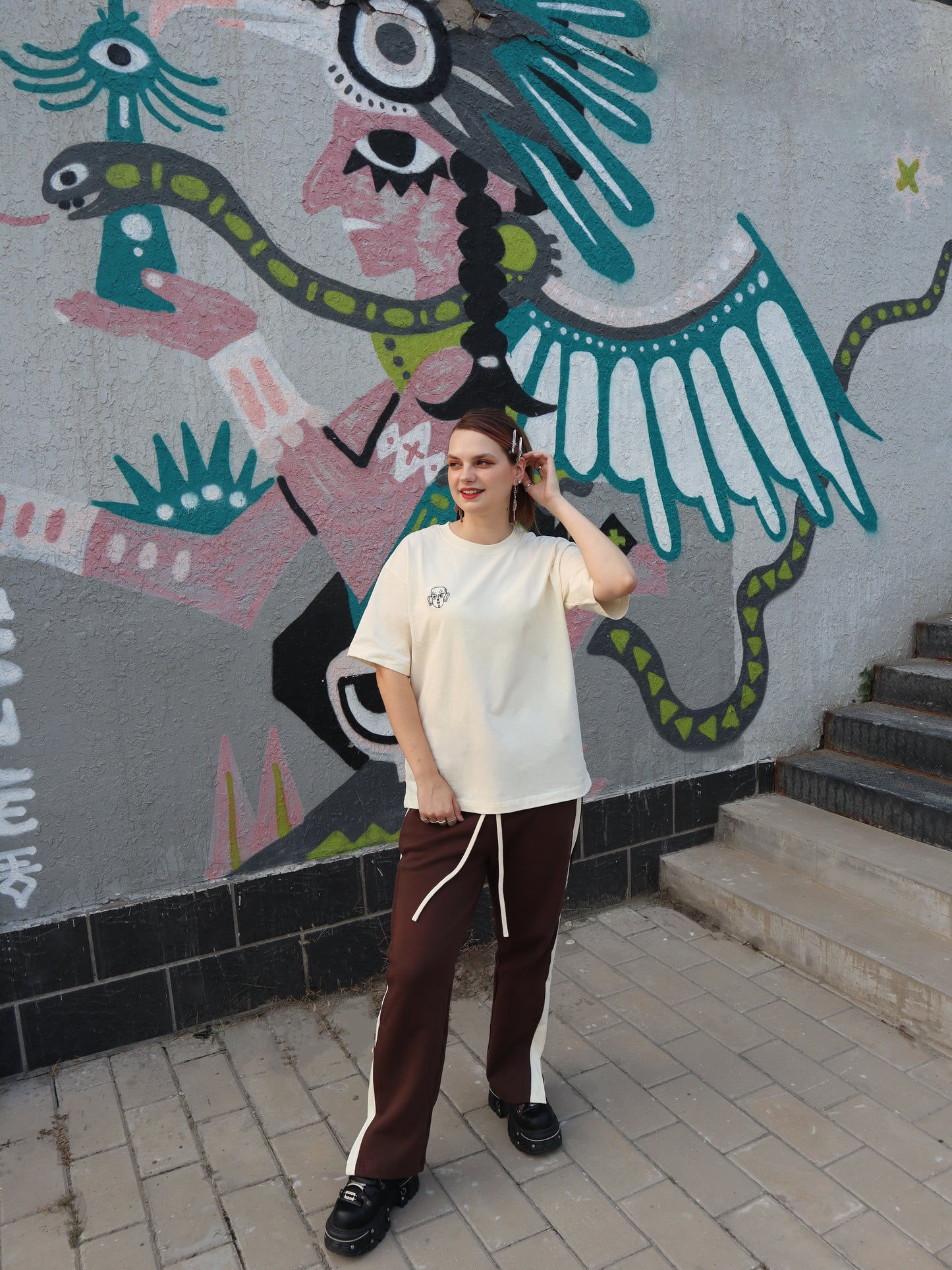 Baiboka  Minimalistic Oversized T-Shirt - Cream
