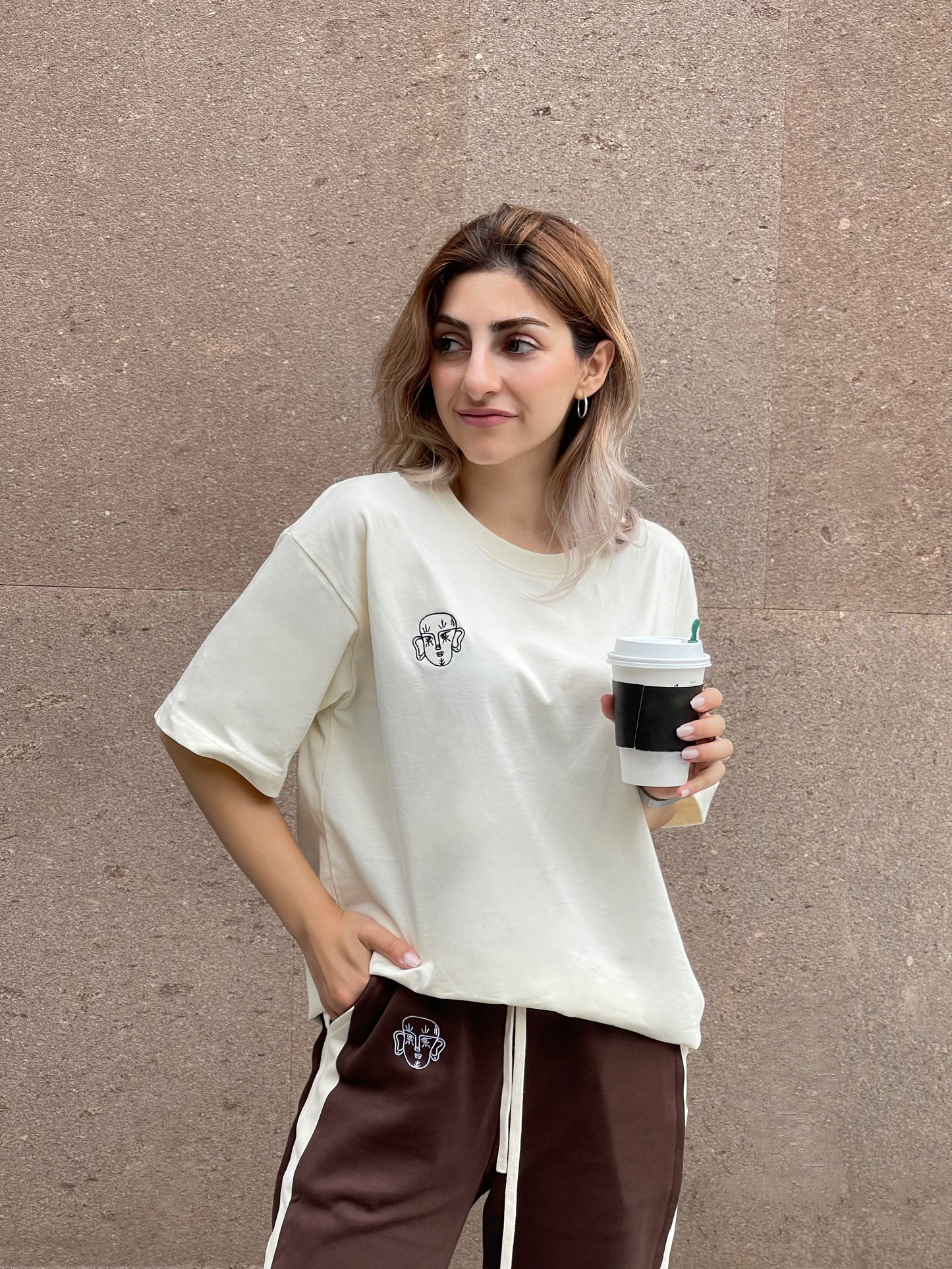 Baiboka  Minimalistic Oversized T-Shirt - Cream