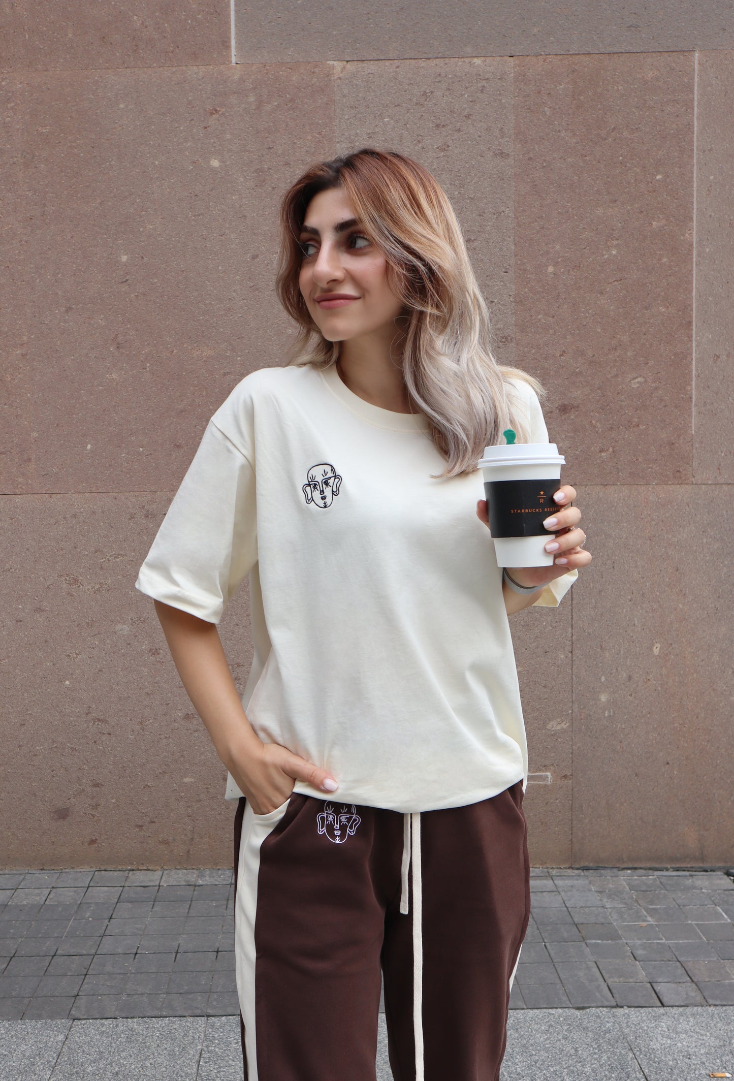Baiboka  Minimalistic Oversized T-Shirt - Cream